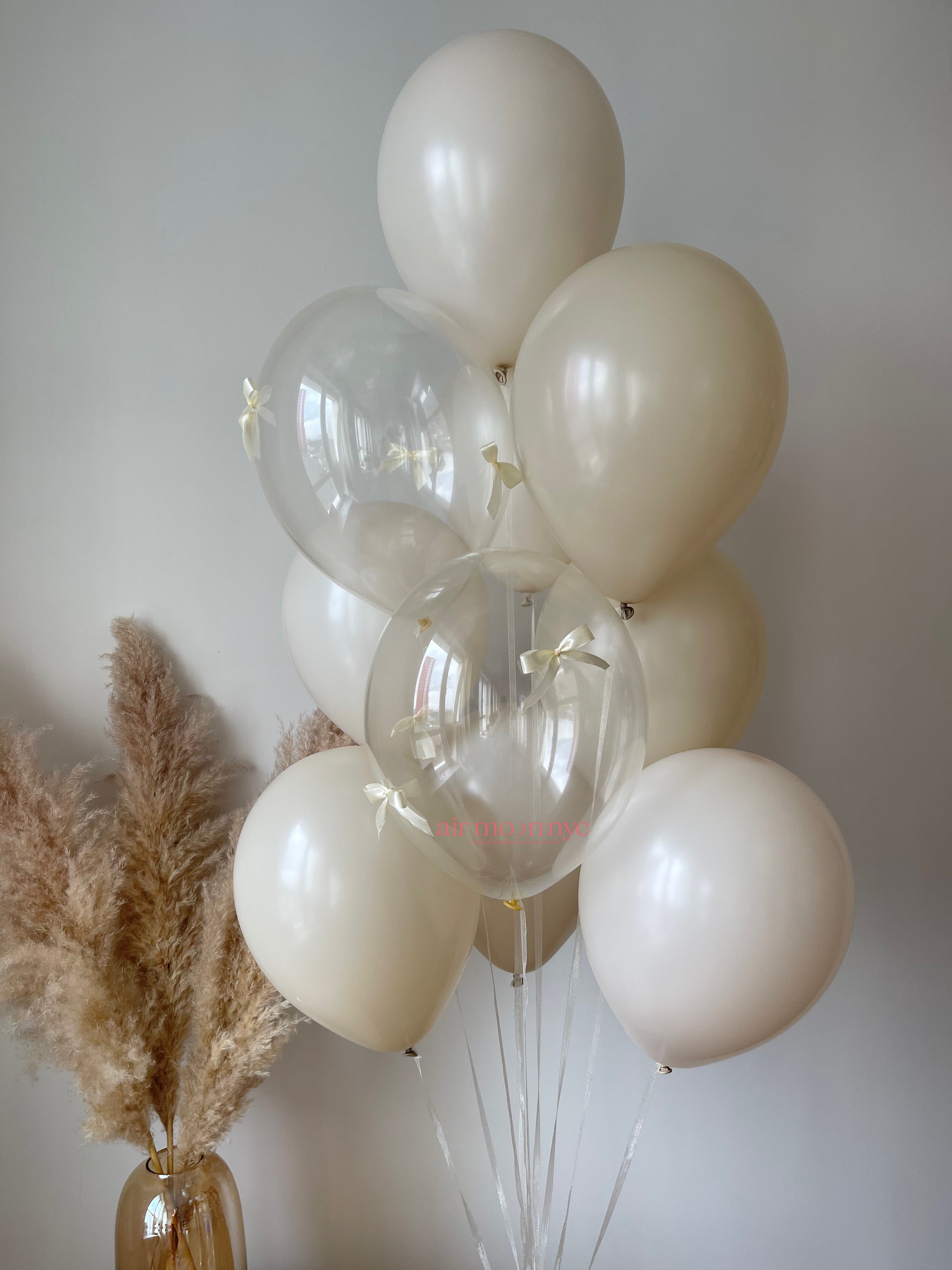 Personalized Helium Balloon Set with Bow – NYC