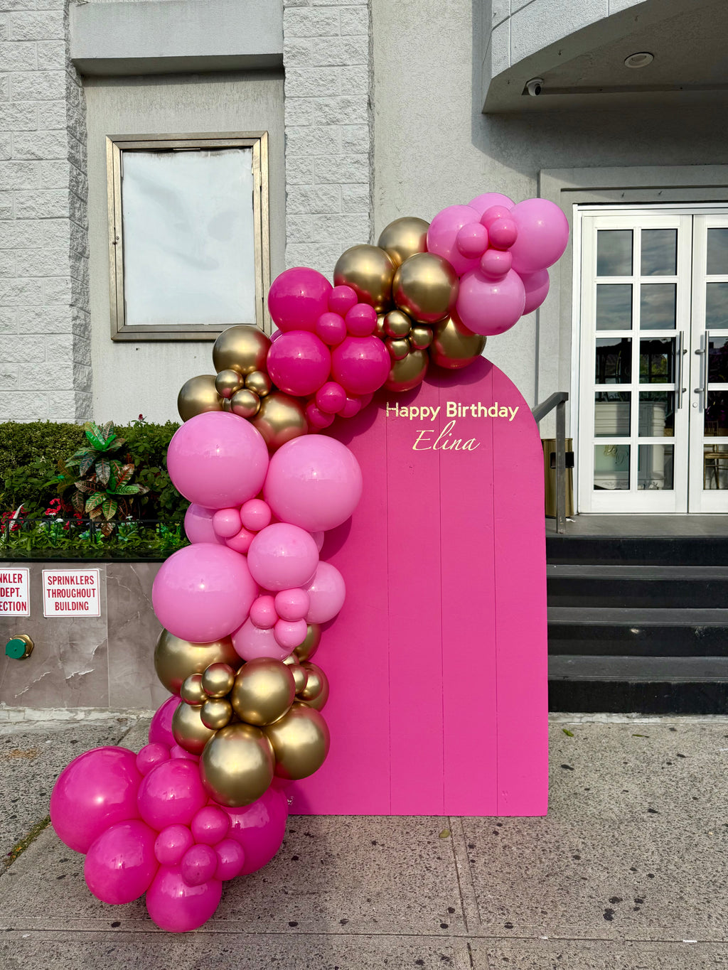 Grab & Go Balloon Backdrop NYC | Custom Balloon Decor Pickup Option