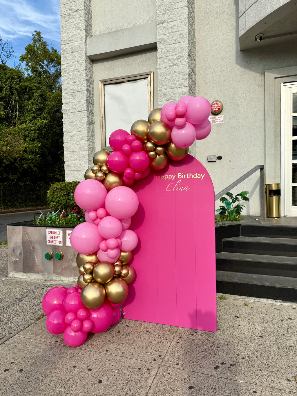 Grab & Go Balloon Backdrop NYC | Custom Balloon Decor Pickup Option